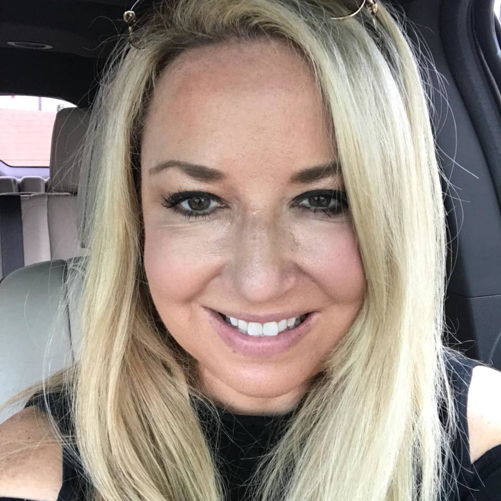 Meet your Posher, Whitney